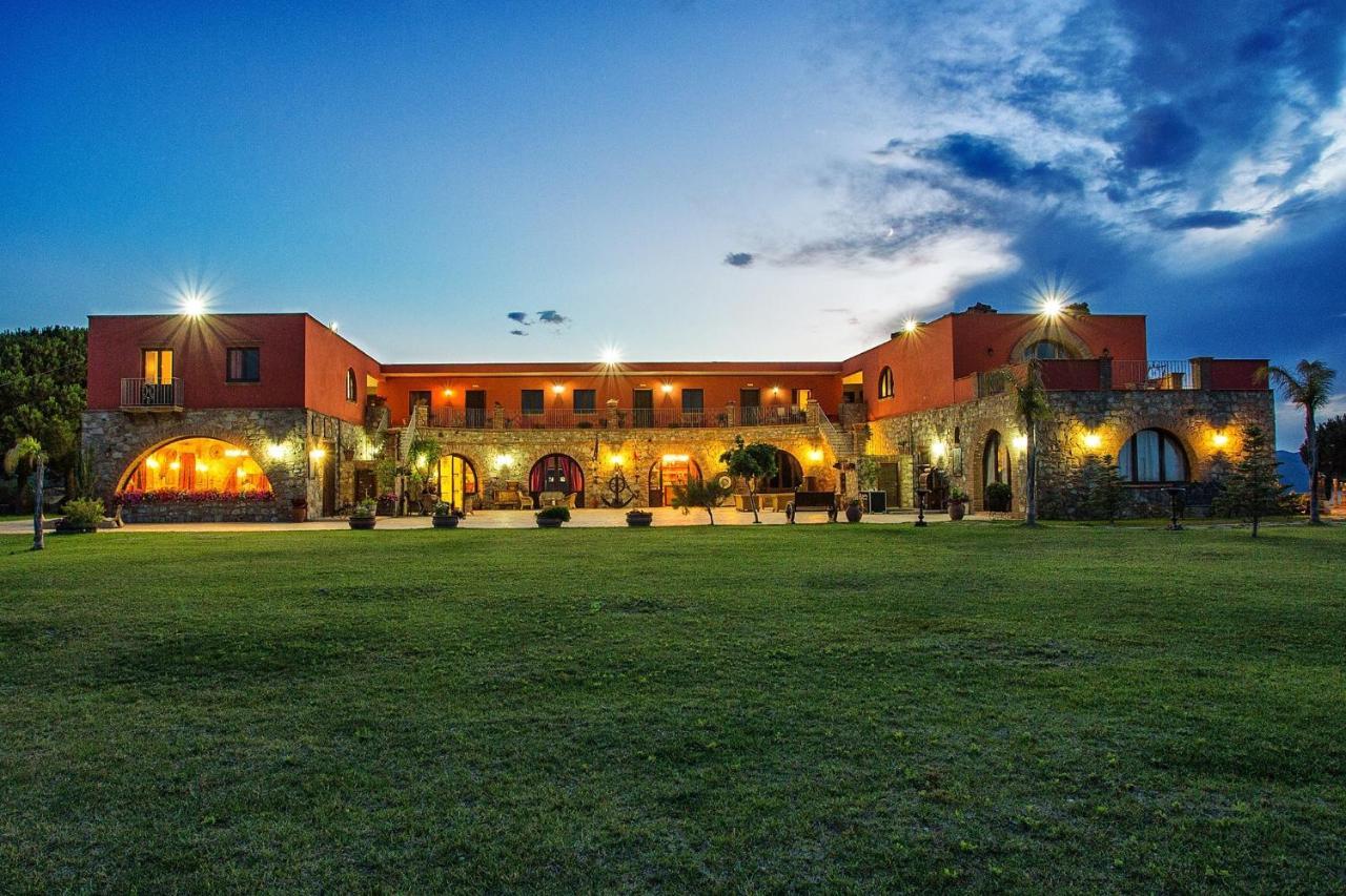 Agriturismo Donna Germana Ciro Marina Luaran gambar